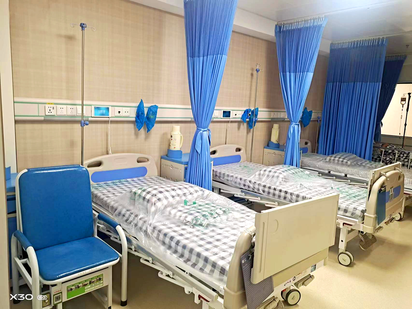 【愛陪共享陪護(hù)椅】醫(yī)院病房中一物兩用、智能便民的經(jīng)典之作