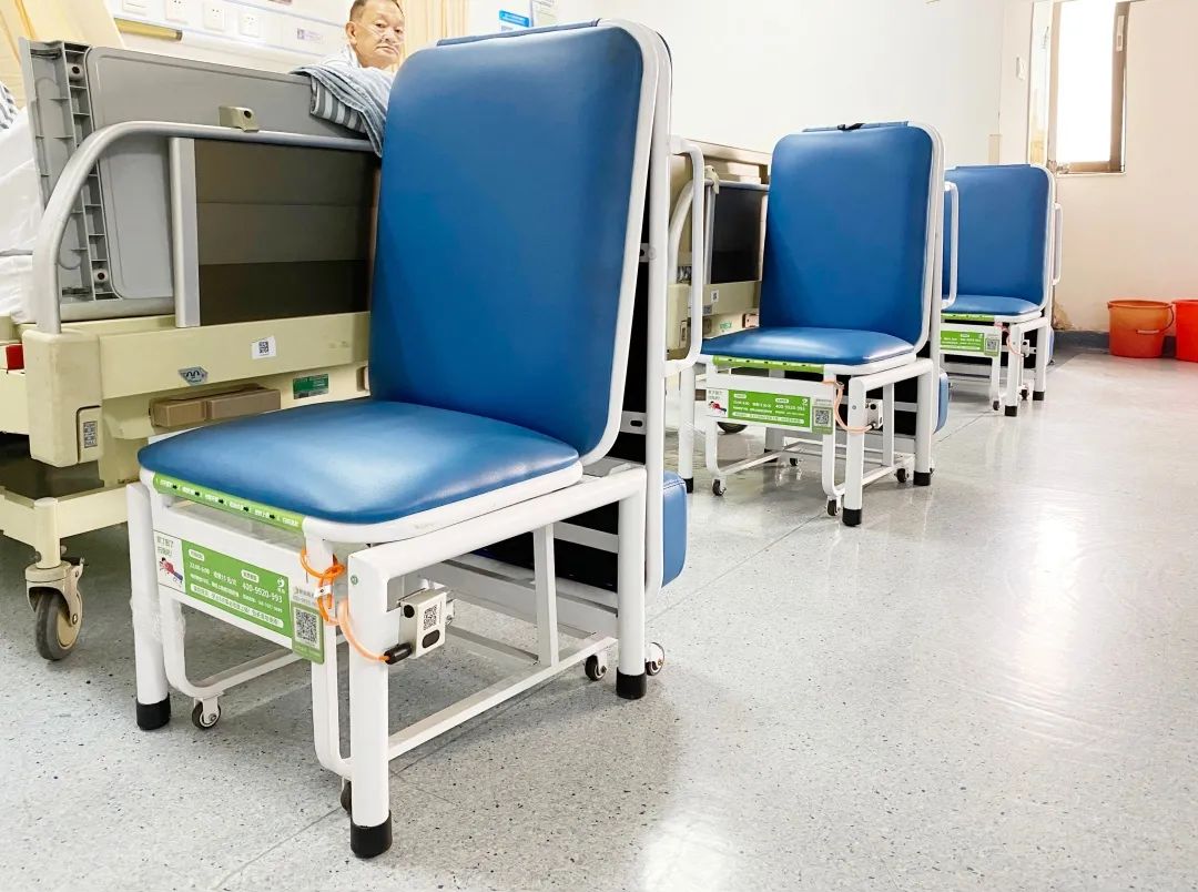 重塑陪護(hù)新生態(tài)：愛陪共享陪護(hù)床，醫(yī)院陪護(hù)的最佳伙伴