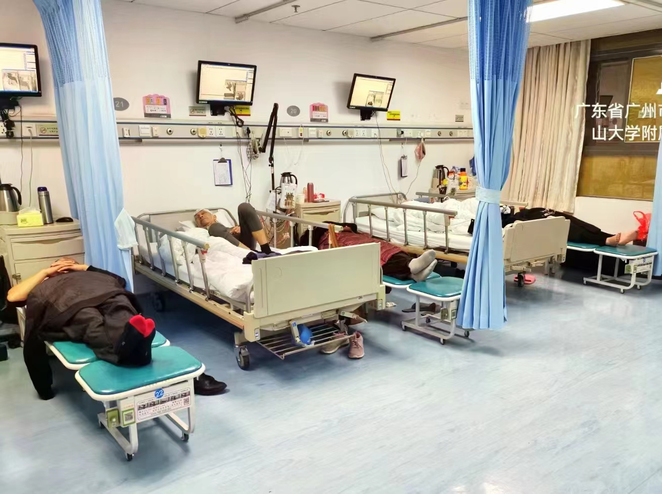 醫(yī)院共享陪護床：共享健康，愛陪你我！