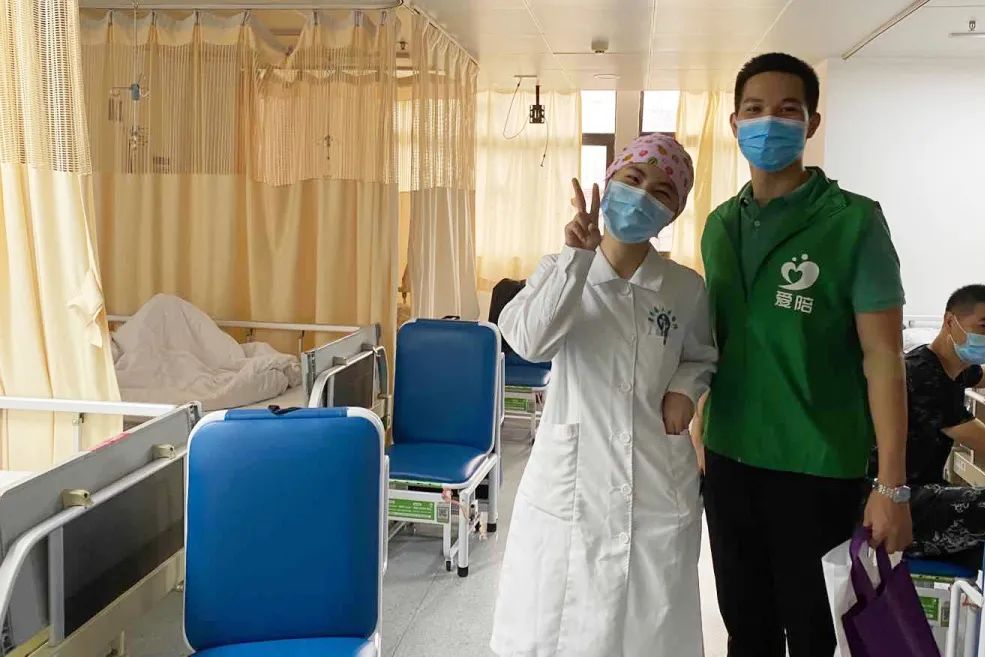 愛陪共享陪護床：以穩(wěn)定高效技術和服務引領共享陪護新時代！