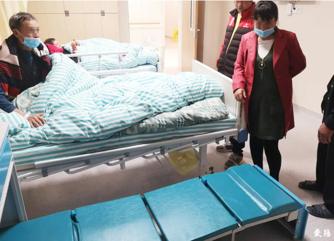 1603076284240517.png “五月.愛陪”大結(jié)盟大優(yōu)惠活動(dòng)-共享醫(yī)院陪護(hù)床3.png